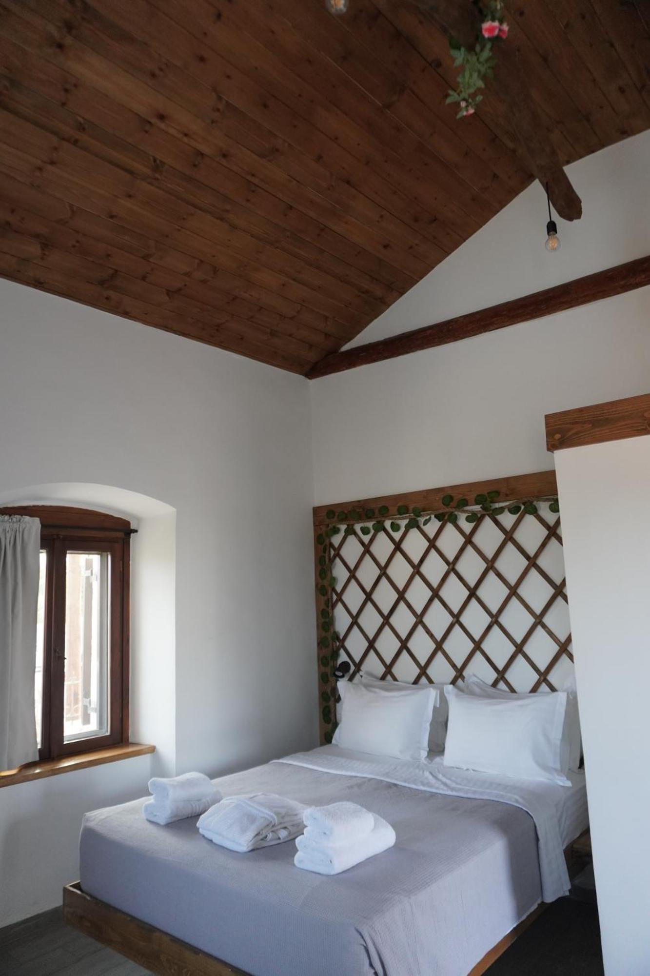Elia Luxury Rooms Areopoli Exterior foto